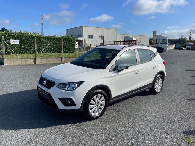Cliquer pour voir la photo suivante Seat Arona 1.6 tdi 115 cv ct ok style garantie 12 m Blanc de 2018