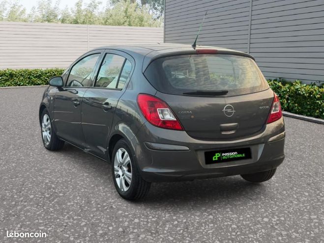 Opel Corsa D Cosmo Gris de 2010