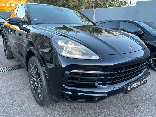 Porsche Cayenne III Coup 3.0 V6 E-Hybrid 462 Noir de 2019