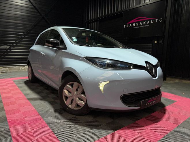Cliquer pour voir la photo suivante Renault Zoe life 23.1kw batterie en location BLEU de 2016