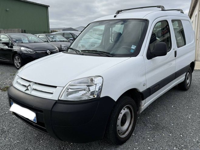 Cliquer pour voir la photo suivante Citroen Berlingo 1.6 HDi 75 FIRST BLANC de 2009
