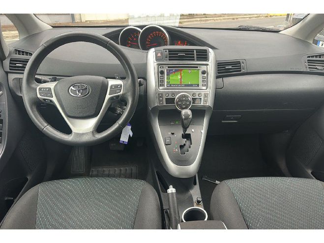 Toyota Verso 2.2 Dcat SOL BVA Grise de 2012