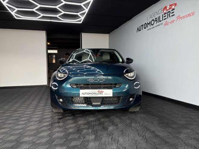 Fiat 600 1.2 12V Hybrid DCT6 100 CV LA PRIMA Bleu de 2024