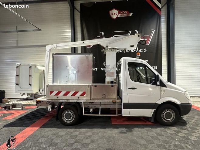 Mercedes Sprinter CCb 210 CDI 32 3T0 Blanc de 2012