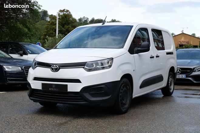 Toyota Proace City 1.5 long 100 ch d-4d cabine approfo Blanc de 2021