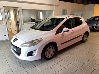  Voir détails -Peugeot 308 (2) 1.6 HDI 92 STYLE à  Le Havre (76)