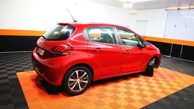 Peugeot 208 1.2 PURETECH 82CH ACTIVE 5P Rouge de 2017