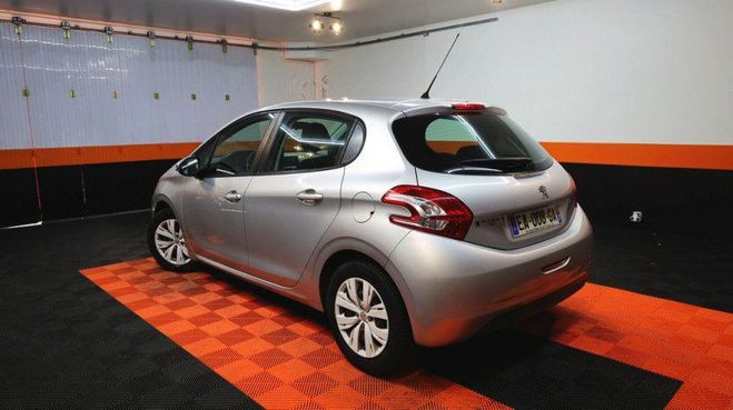Peugeot 208 1.2 VTI ACTIVE 5P Gris C de 2014