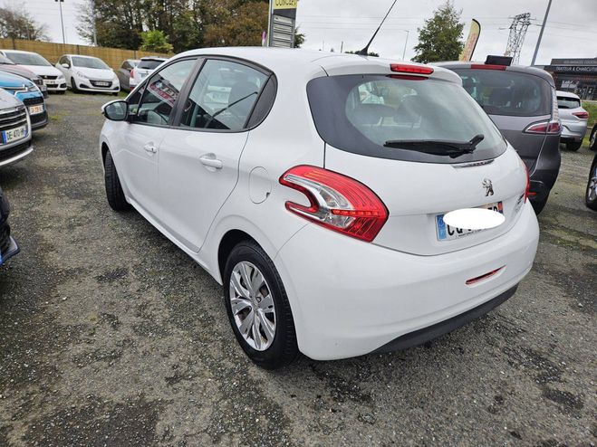Peugeot 208 1.6 e-HDi FAP Active 5p BLANC de 2013