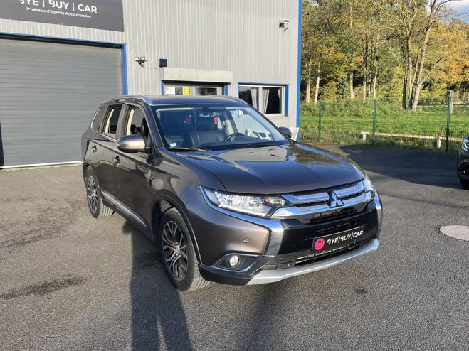 Mitsubishi Outlander 2.2 DI-D 4X4 150CH BVA 7 PLACES Intens G MARRON FONCE de 2018