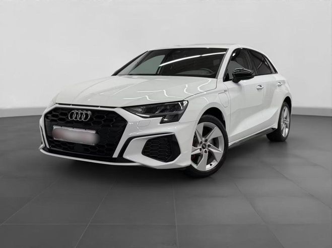 Cliquer pour voir la photo suivante Audi A3 Sportback 1.4 40 TFSI e - 204 - BV S-Tro Blanc métallisé de 2022