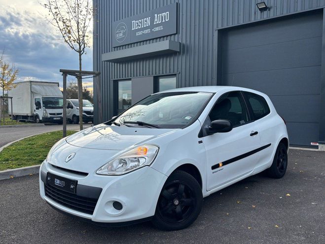 Renault Clio III 1.2 75CH EDITION YAHOO - CARNET D'EN Blanc Laqu de 2012