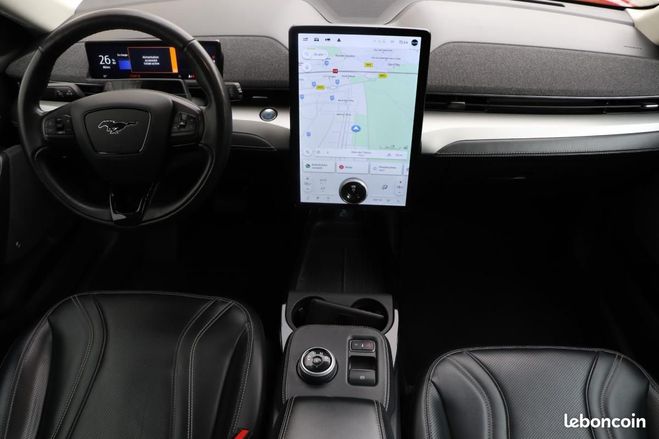 Ford Mustang Mach-E Standard Range 269 CH 76kWh Rouge de 2020