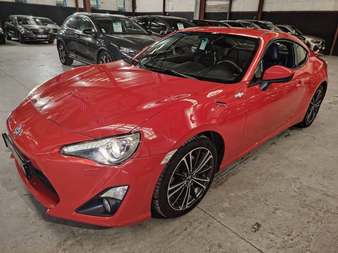 Cliquer pour voir la photo suivante Toyota GT86 GT 86 2.0 200ch BVA ROUGE de 2013