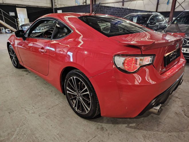 Toyota GT86 GT 86 2.0 200ch BVA ROUGE de 2013