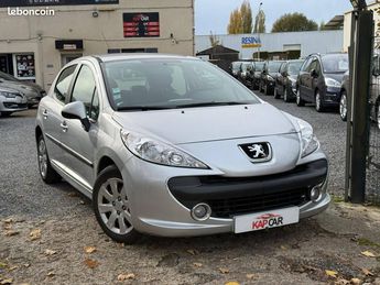  Voir détails -Peugeot 207 1.6 HDi90 Premium 5p à Saint-Soupplets (77)