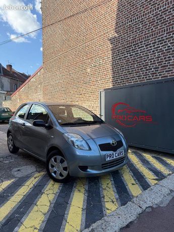  Voir détails -Toyota Yaris  à Douai (59)