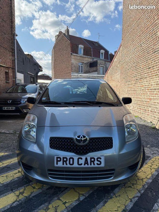 Toyota Yaris  Gris de 2008