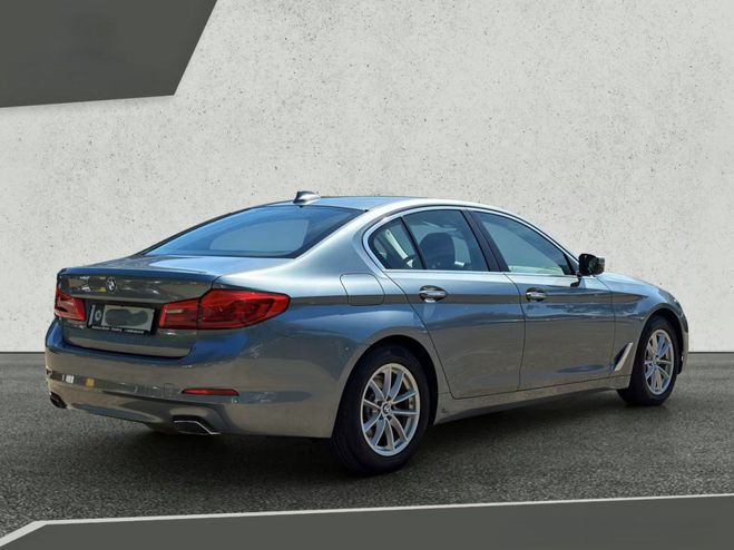 BMW Serie 5 540 i 340Ch xDrive LEDER LED NAVI Toit O Bleu mtallis de 2017