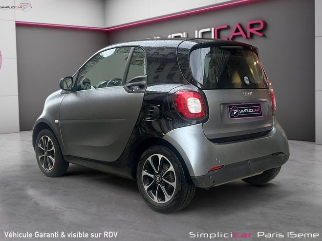 Smart Fortwo COUPE 1.0 71 ch SS BA6 Prime Gris de 2017