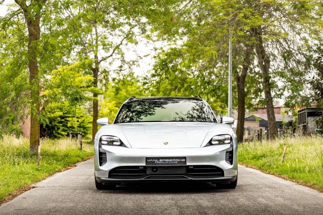 Porsche Taycan Sport Turismo GTS Argent Mtallis de 