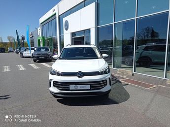  Voir détails -Volkswagen Tiguan Tiguan 1.5 eHybrid 272ch DSG6 Elegance 5 à Onet-le-Chteau (12)