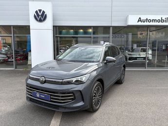  Voir détails -Volkswagen Tiguan Tiguan 1.5 eHybrid 204ch DSG6 Elegance 5 à Figeac (46)