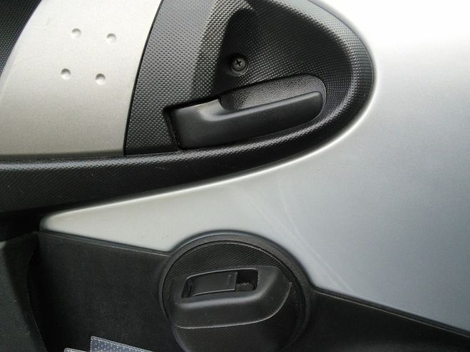 Citroen C1 1.0 68 Confort - MOTEUR A CHAINE DE DIST Gris de 2013