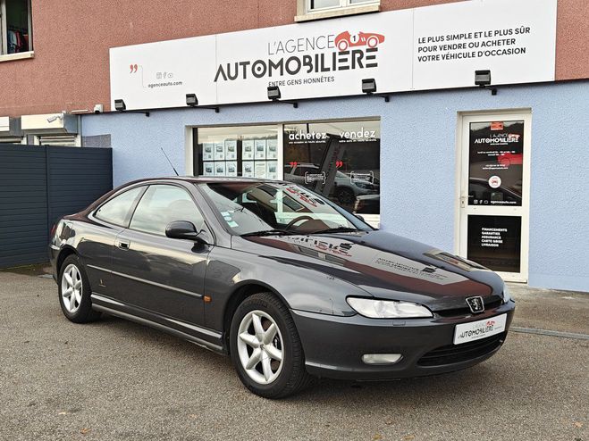 Cliquer pour voir la photo suivante Peugeot 406 Coupé 3.0 V6 194CH Gris de 1997