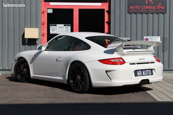 Porsche 911 (997.2) GT3 3.8 435Ch Jantes OZ Arceau S Blanc de 2009
