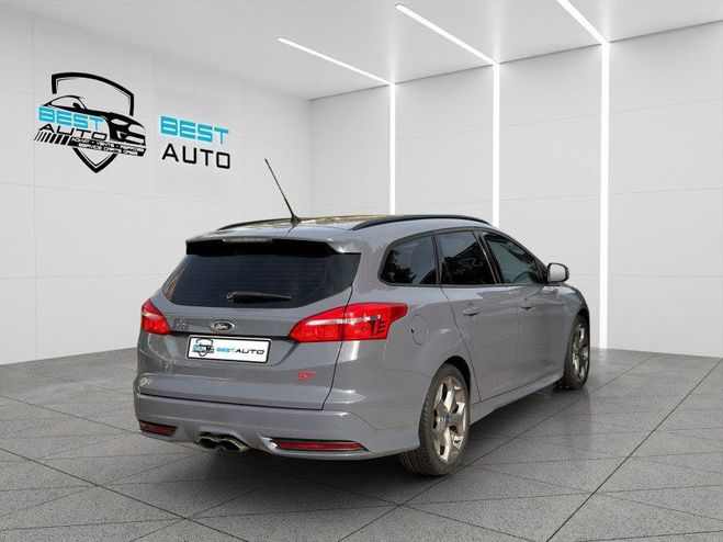 Ford Focus SW 2.0 ECOBOOST 250CH STOP&START ST Gris de 2016