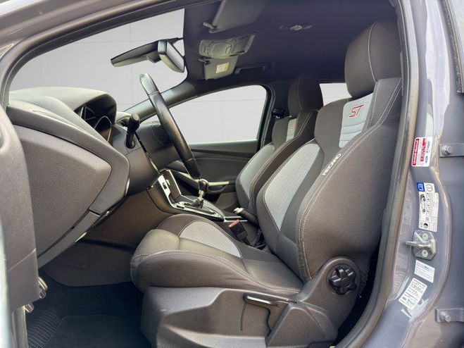 Ford Focus SW 2.0 ECOBOOST 250CH STOP&START ST Gris de 2016