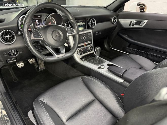 Mercedes Classe SL Classe 180 156CH Toit vario panoramique  Blanc de 2017