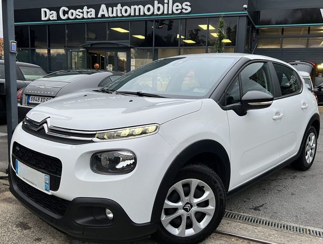 Cliquer pour voir la photo suivante Citroen C3 III 1.2 82 Cv 5 PORTES / CRIT AIR 1 - GA Blanc de 2017