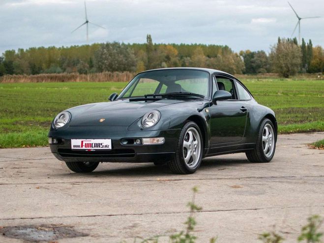 Cliquer pour voir la photo suivante Porsche 911 993 Carrera 4 | Aventurine green metalli Vert de 1994