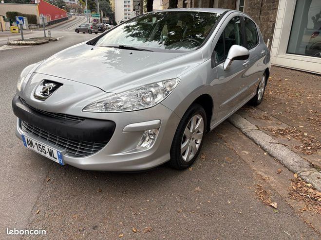 Peugeot 308 1.6 Vti 120 parfait tat Gris de 2010