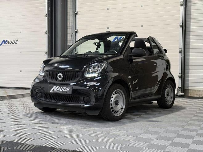 Smart Fortwo Cabrio 1.0i 71 CH Twinamic Pure NOIR de 2018