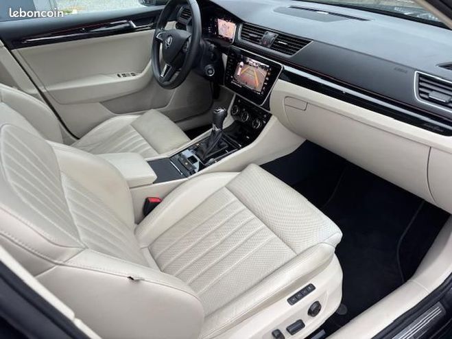 Skoda Superb combi 4x4 2.0 tdi 190 dsg laurin&klement Noir de 2019