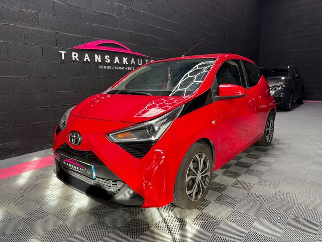 Cliquer pour voir la photo suivante Toyota Aygo PRO MC18 1.0 VVT-i x-play Rouge de 2019