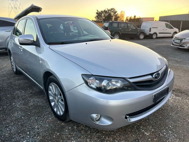 Cliquer pour voir la photo suivante Subaru Impreza Base (R+Boxer) Gris de 2010