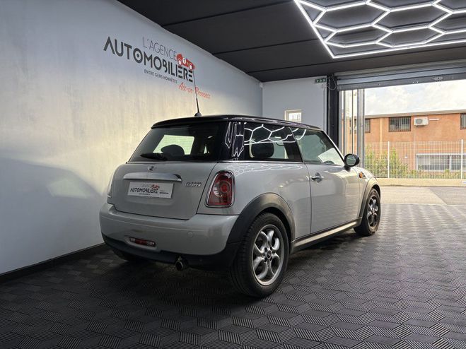 Mini Cooper R56 LCI 1.6 122 CV PACK CHILI - SUIVI Gris de 2011