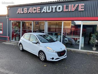  Voir détails -Peugeot 208 AFFAIRE 1.6 E-HDI 92 FAP PACK CD CLIM 5P à Eckbolsheim (67)