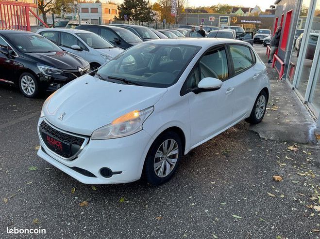 Peugeot 208 AFFAIRE 1.6 E-HDI 92 FAP PACK CD CLIM 5P Blanc de 2012