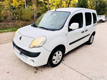  Voir détails -Renault Kangoo 1.5 dci 90 ch 5 places à Montfermeil (93)