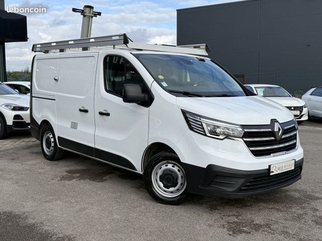 Renault Trafic III FG L1H1 2T8 2.0 BLUE DCI 130CH GRAND Blanc de 2022