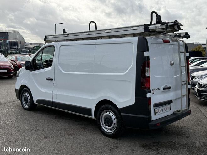 Renault Trafic III FG L1H1 2T8 2.0 BLUE DCI 130CH GRAND Blanc de 2022