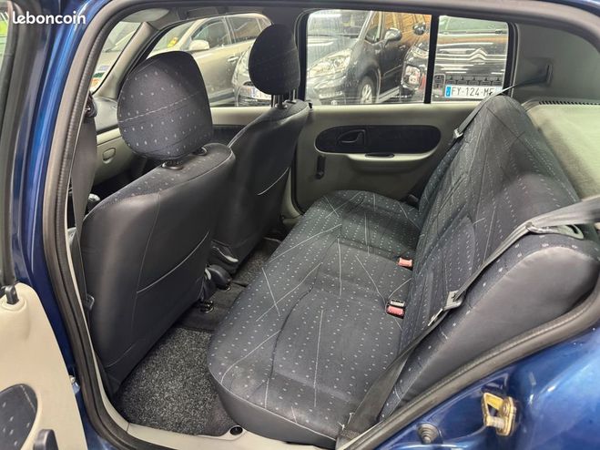 Renault Clio II (B-C65) 1.2 60ch Authentique 5p garan Autre de 2001