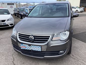  Voir détails -Volkswagen Touran 1.6 TDI Life à Calais (62)