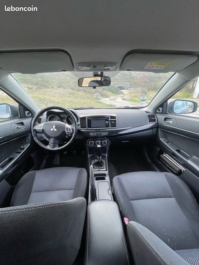 Mitsubishi Lancer   de 2015