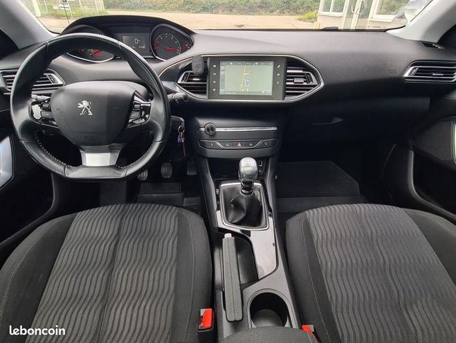 Peugeot 308 GENERATION-II 1.6 THP 125 ACTIVE Rouge de 2014